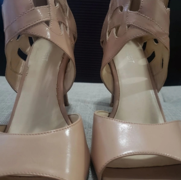 Nine West heels size 8 - Picture 4 of 4